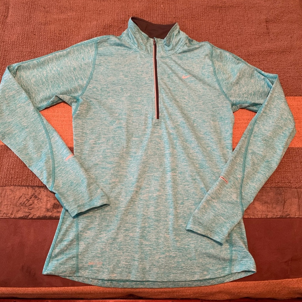 Nike half zip pullover!